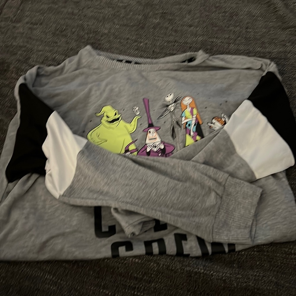 Grey creepy crew night gown